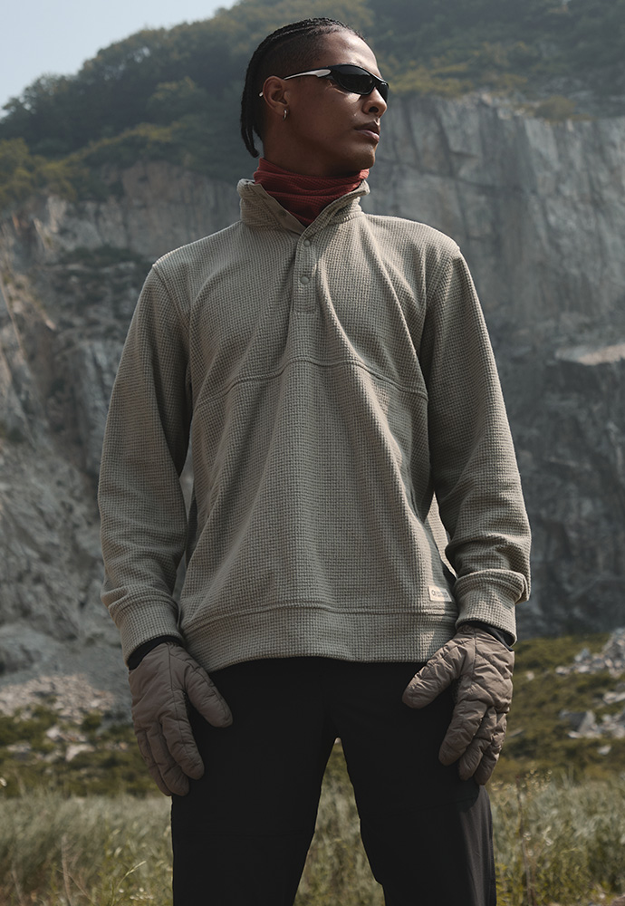 OUTDOOR RESEARCH ITEM