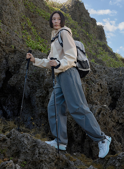 LIGHT LAYERS, BLOOMING