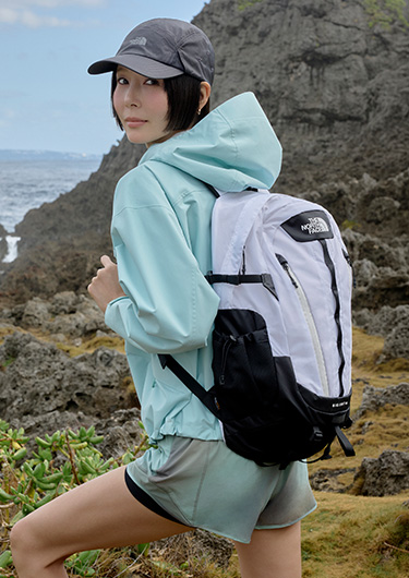 LIGHT LAYERS, BLOOMING