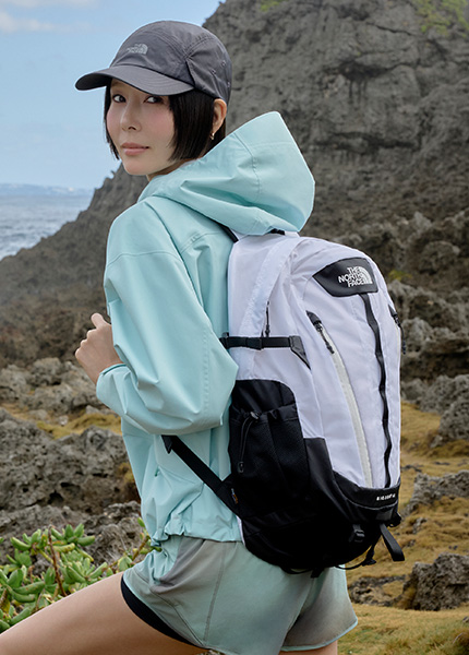 LIGHT LAYERS, BLOOMING