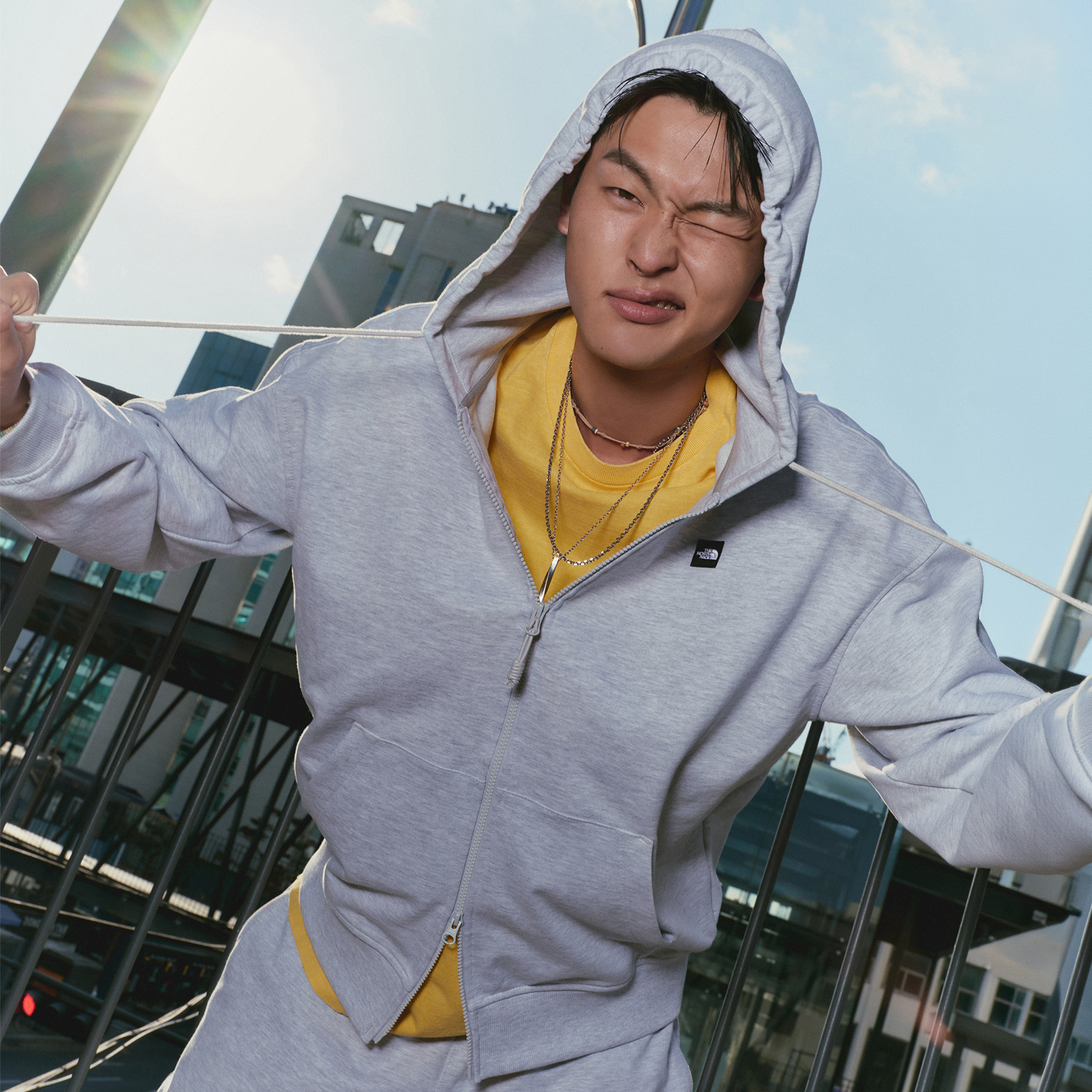 WL HOOD ZIP UP