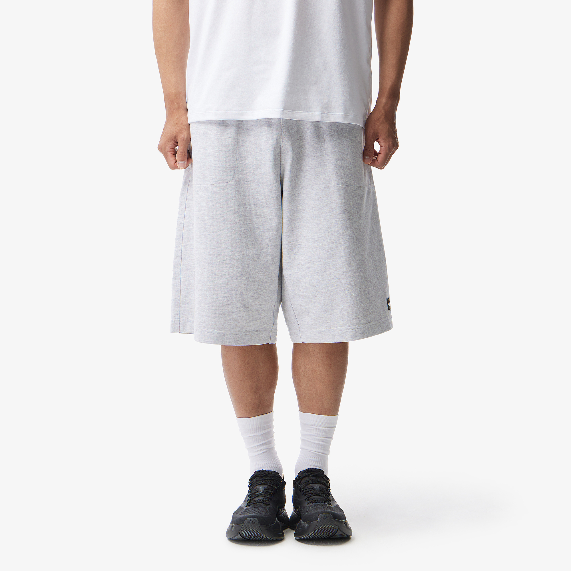 WL SWEATSHORTS