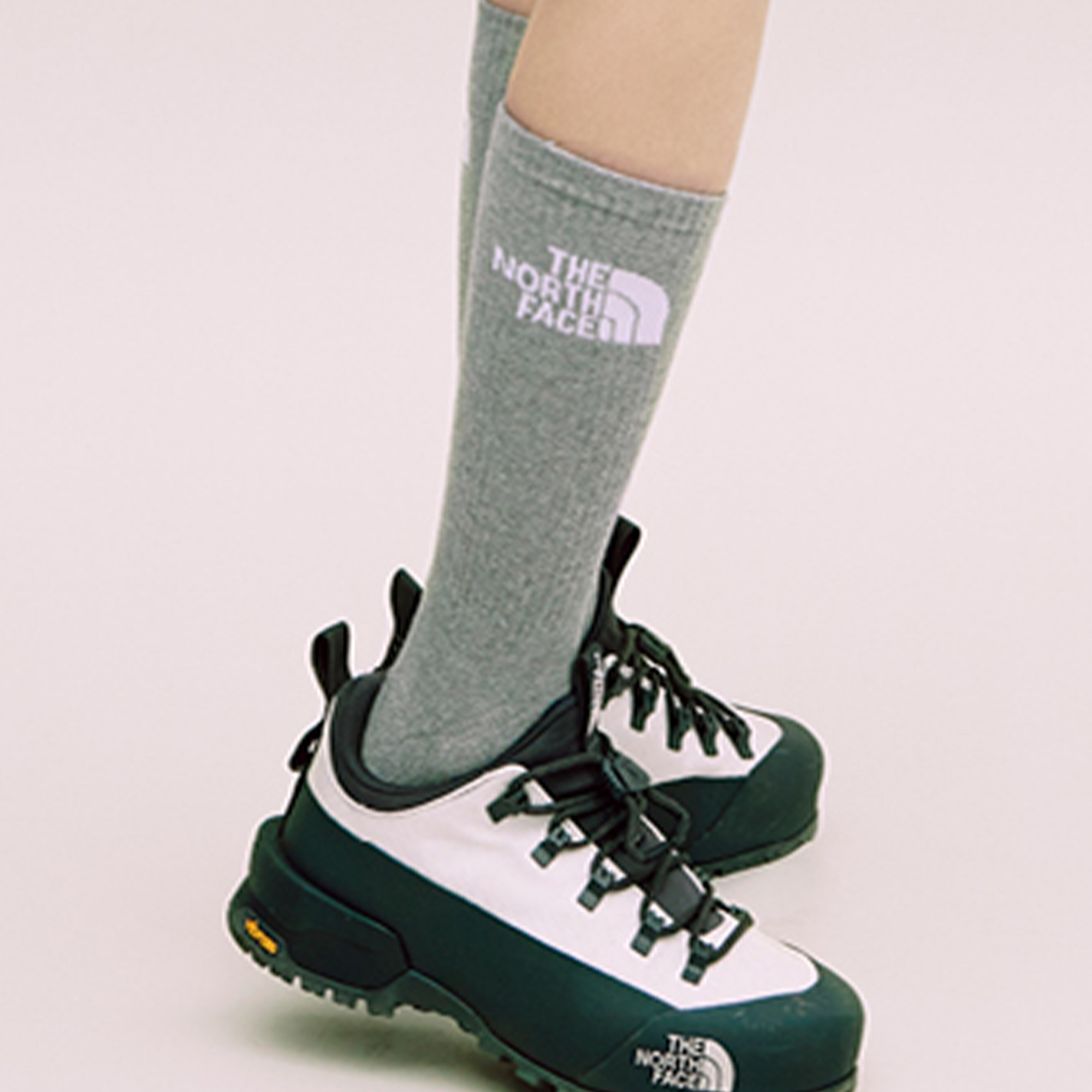 LOGO MID SOCKS