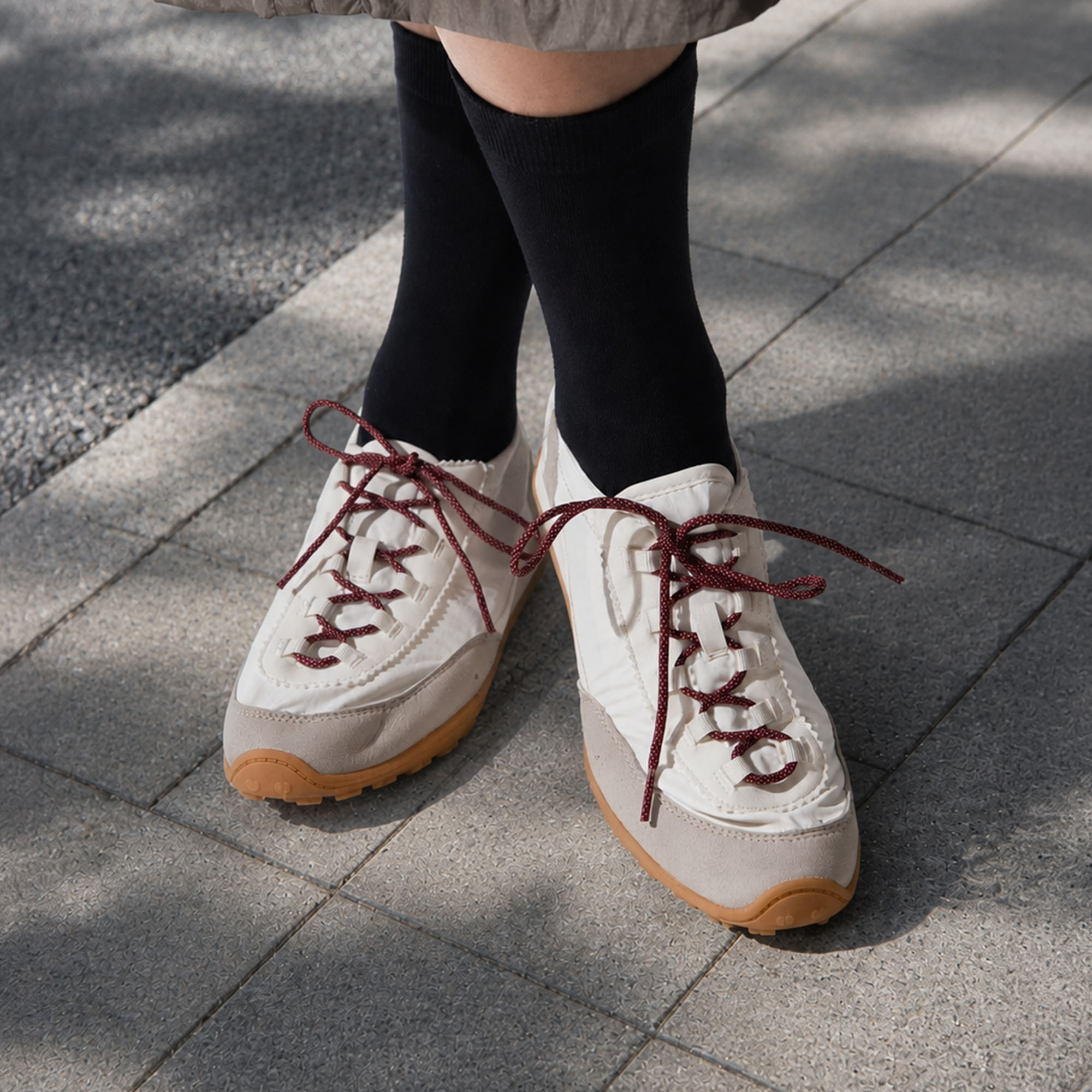 WHITE LABEL CLYFFE LOW SNEAKERS