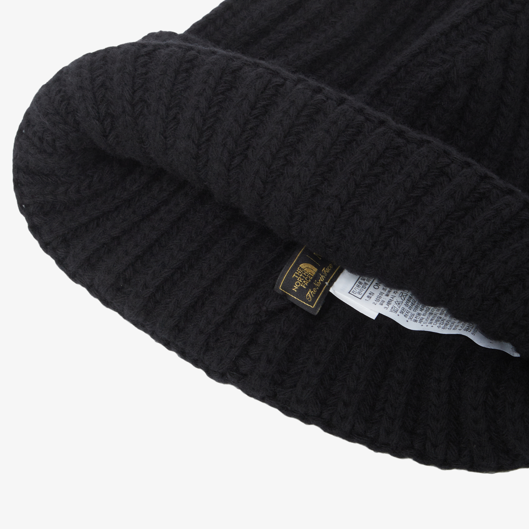 OBLIQUE BOLD BEANIE