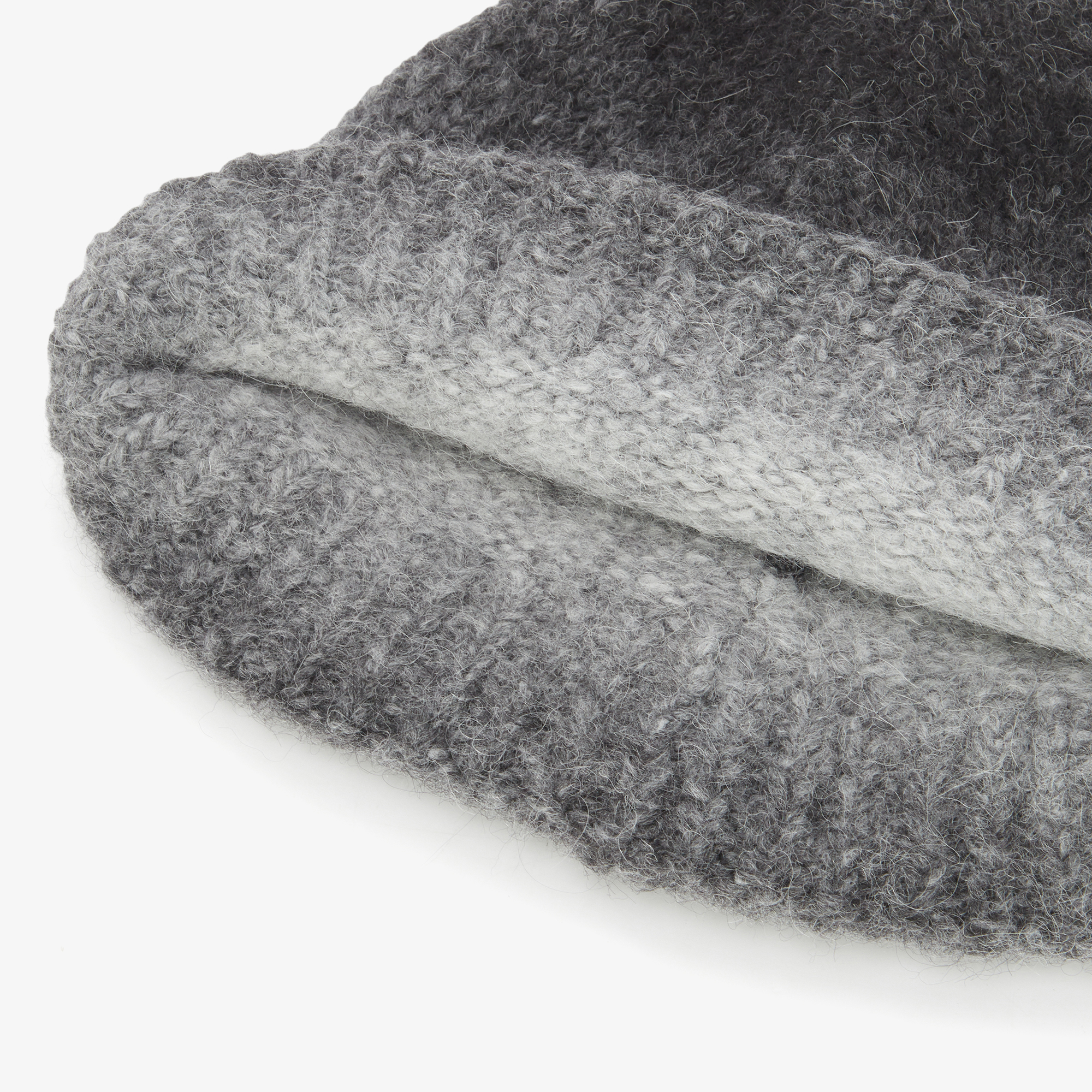 COZY GRADATION BEANIE