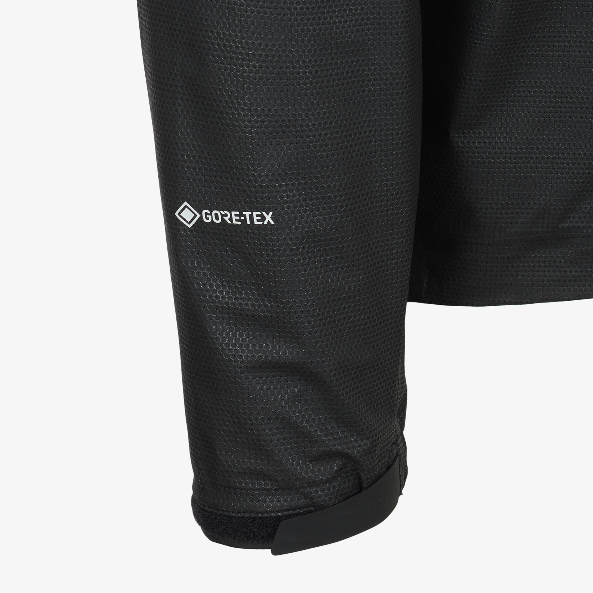 THUI ZOM PEAK JACKET