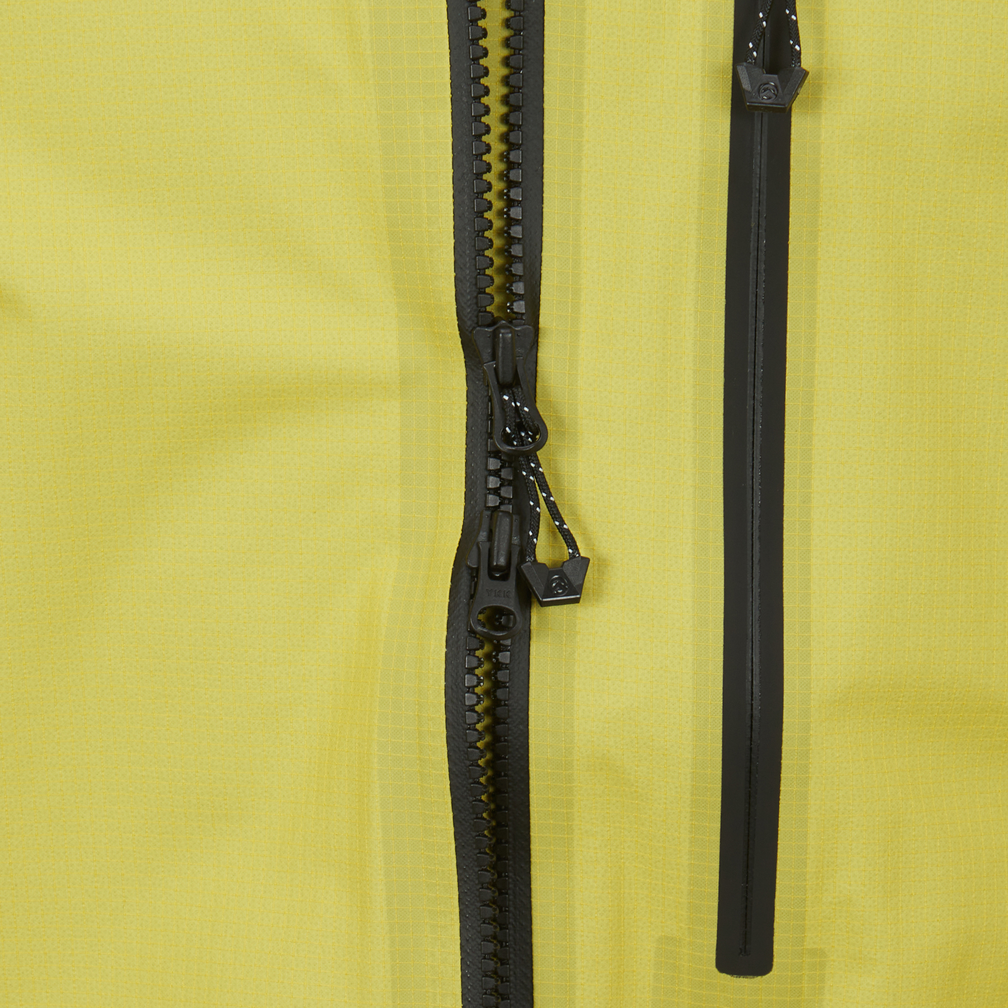 THUI ZOM PEAK JACKET