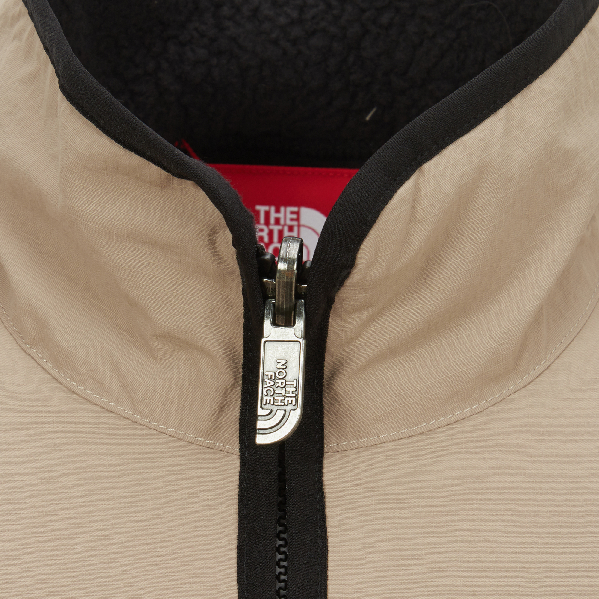 M TNF RED BOX REVERSIBLE FLEECE JACKET