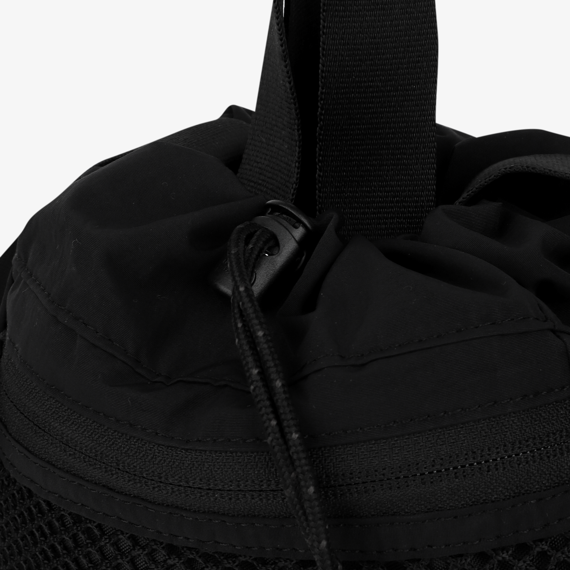 LINDEN MESH BUCKET BAG MINI