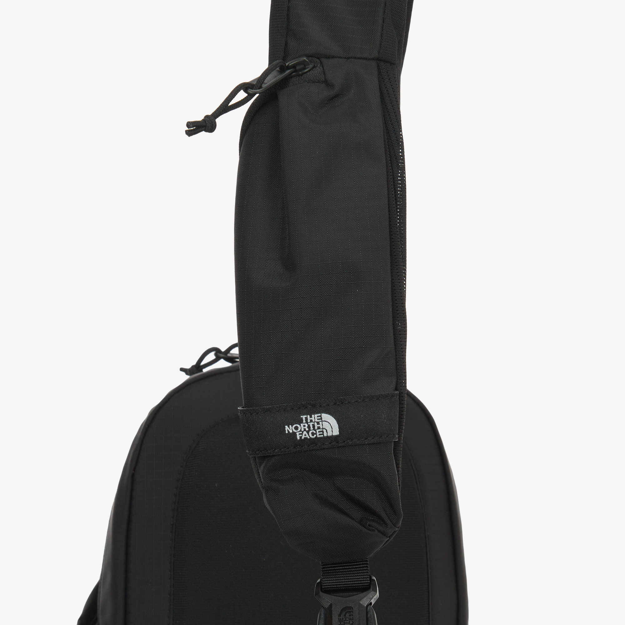 BOREALIS SLING BAG