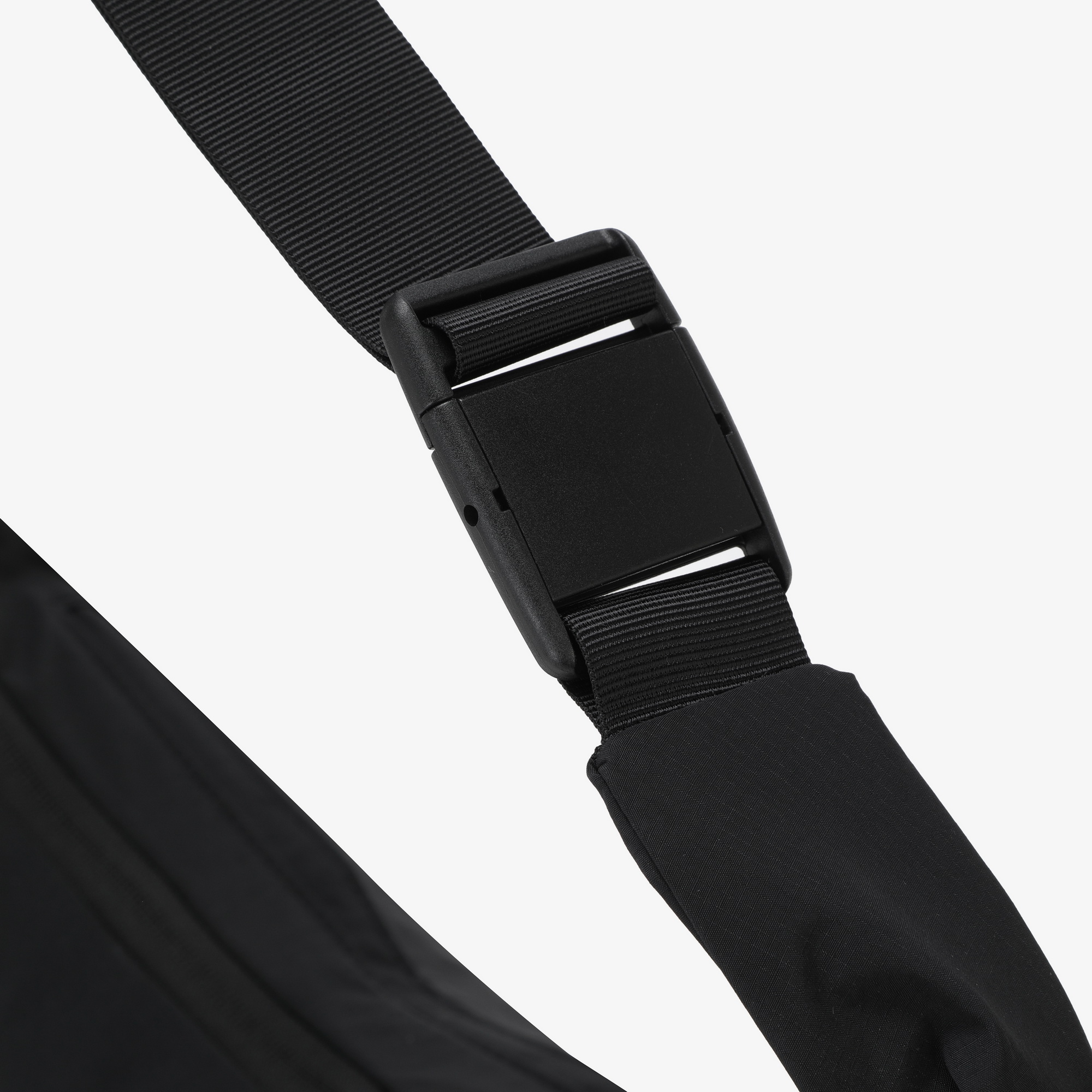VAIDEN CROSSBODY BAG