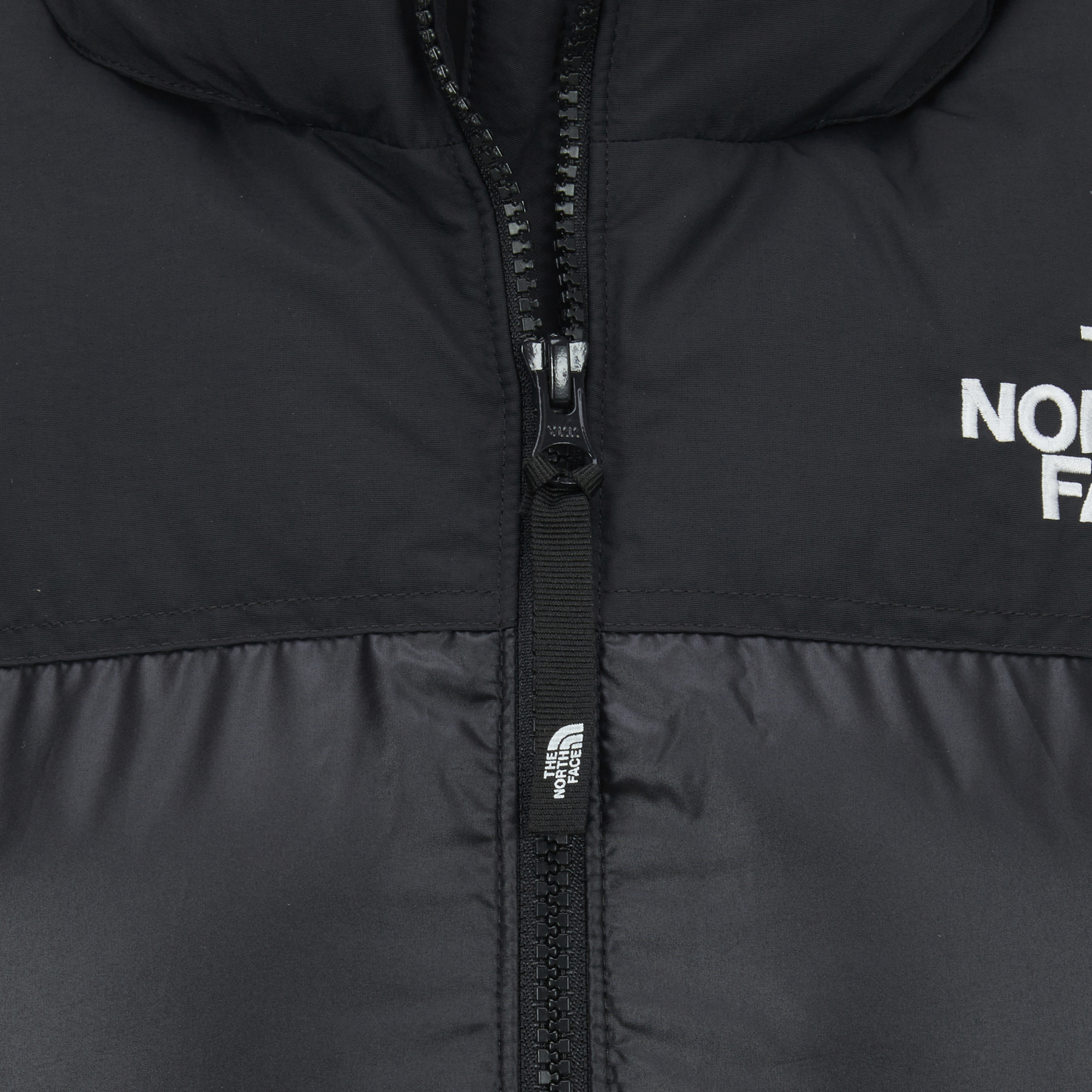 M'S NUPTSE ON VEST