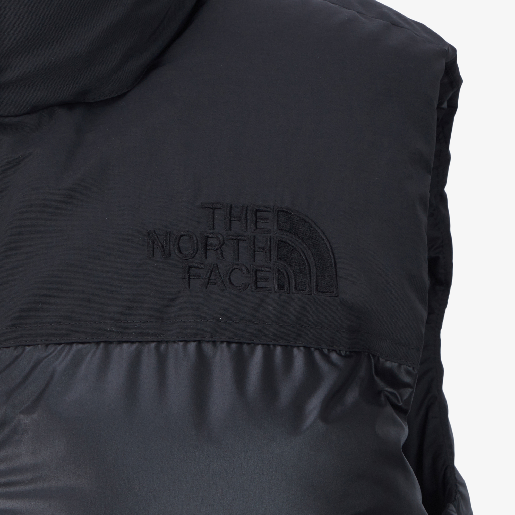 M'S NUPTSE ON VEST