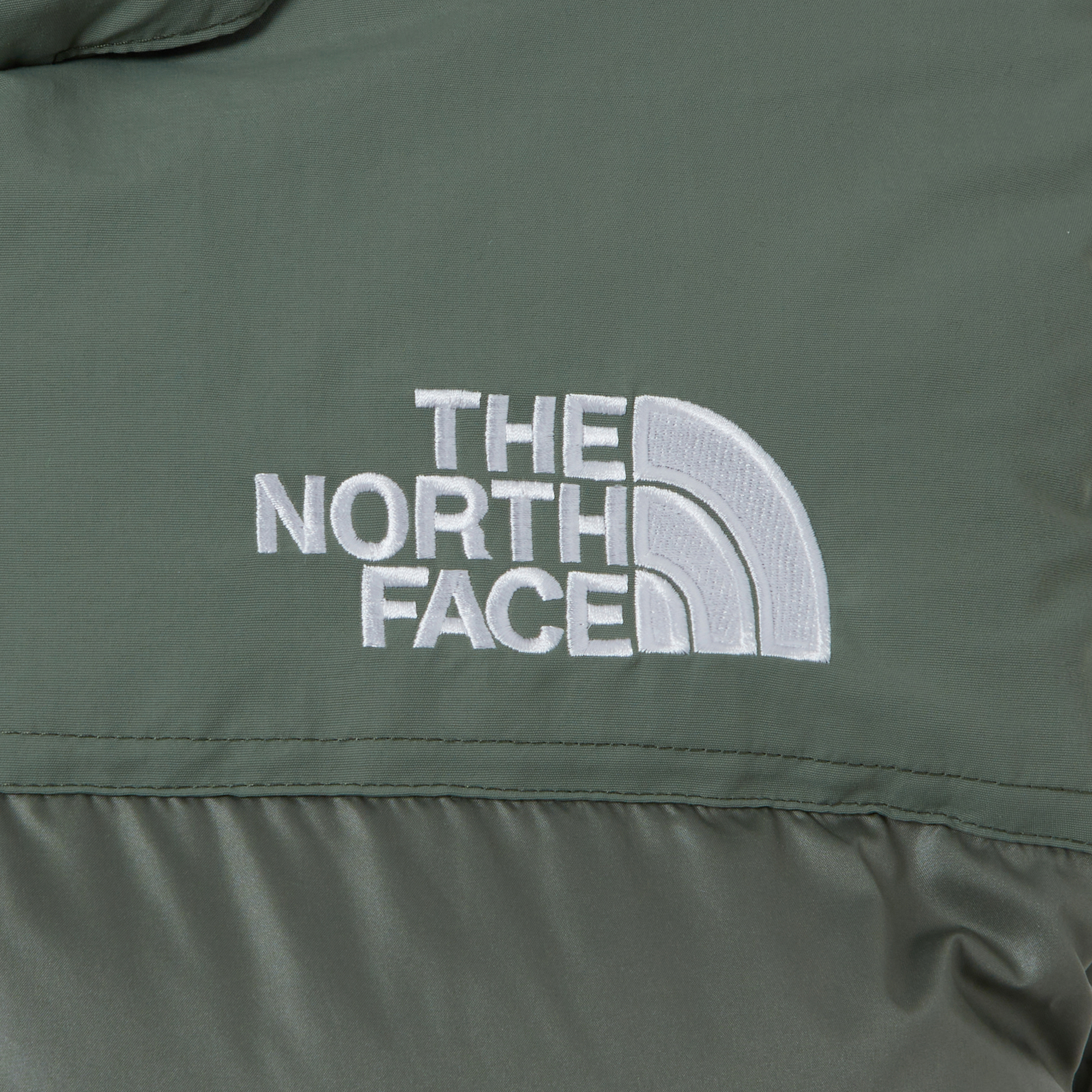 M'S NUPTSE ON VEST
